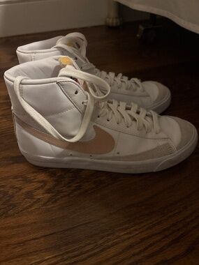 nike blazer sneakers!!